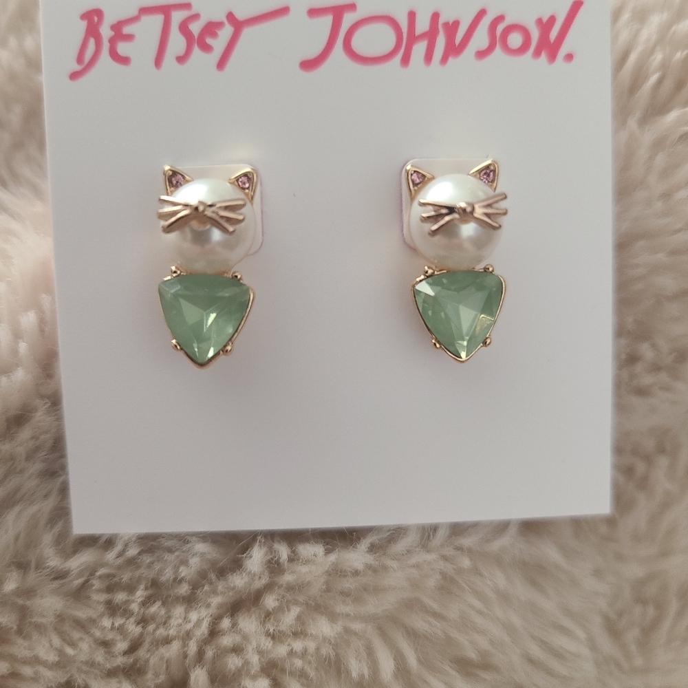 BETSEY JOHNSON CAT EARRINGS